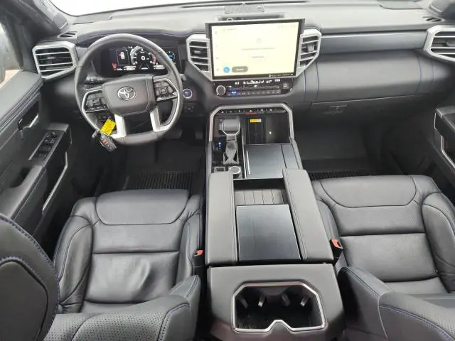 2024 TOYOTA SEQUOIA SR5  