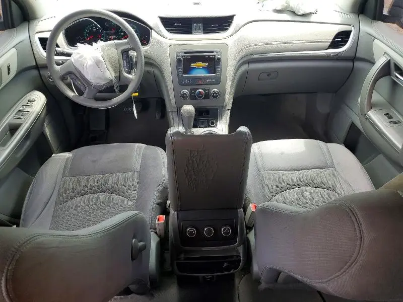 2016 CHEVROLET TRAVERSE LS  