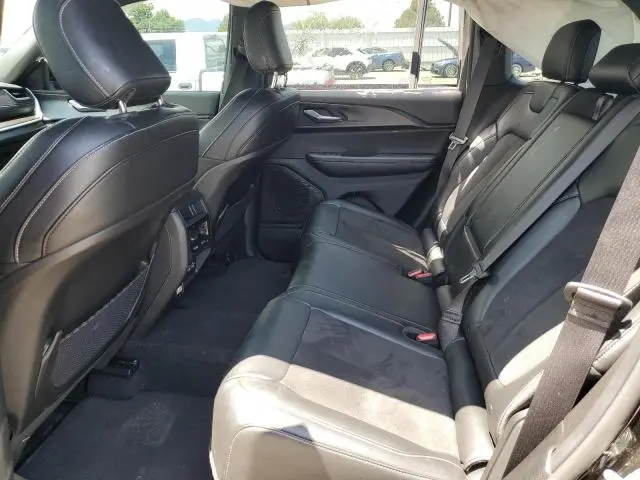 2024 JEEP GRAND CHEROKEE LAREDO  