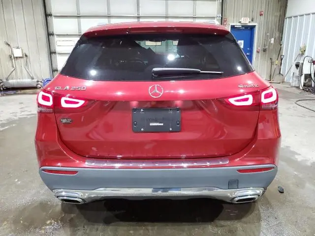 2021 MERCEDES-BENZ GLA 250 4MATIC  
