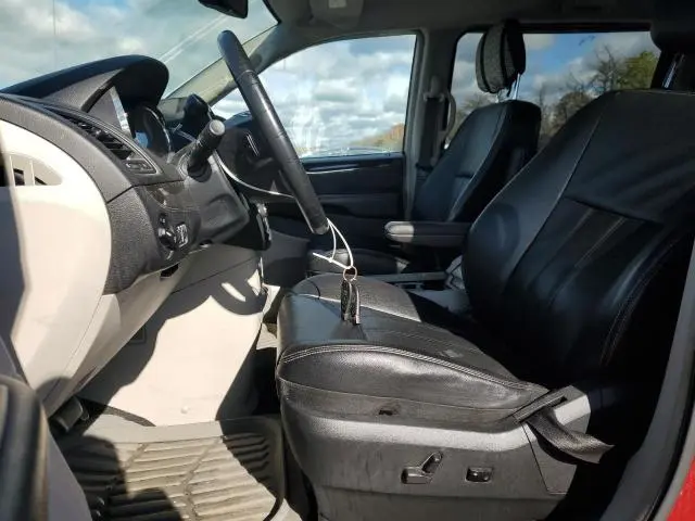 2013 CHRYSLER TOWN & COUNTRY TOURING  