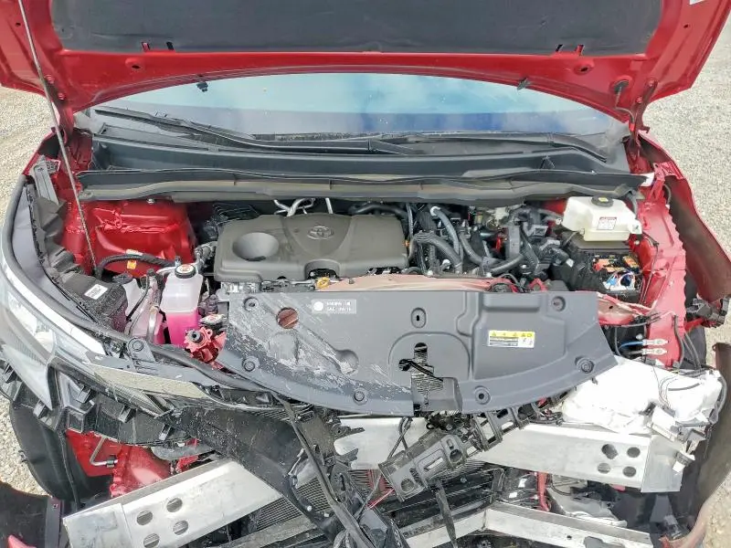 2026 TOYOTA SIENNA XLE 8-PASSENGER  