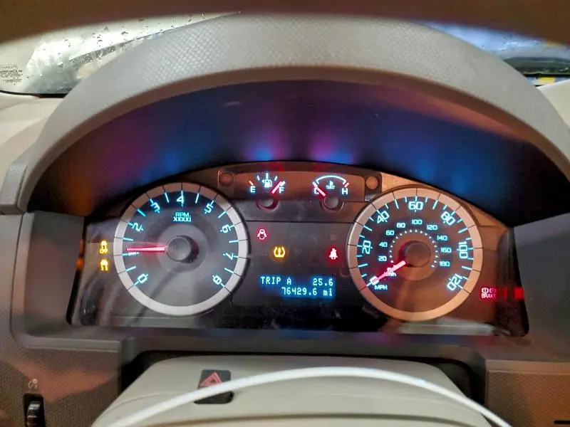 2011 FORD ESCAPE XLS  