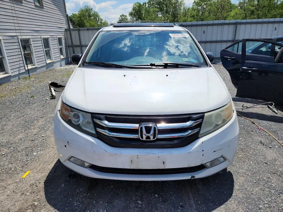 2011 HONDA ODYSSEY TOURING  