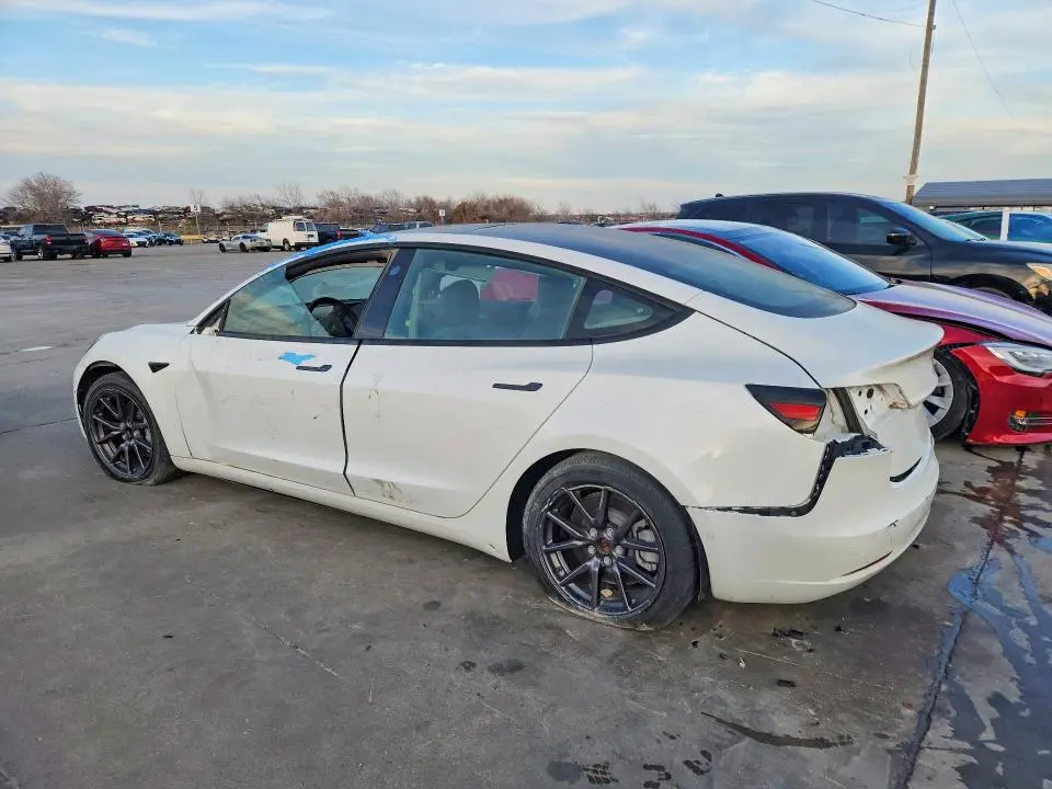 2021 TESLA MODEL 3   
