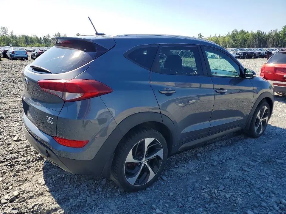 2016 HYUNDAI TUCSON BASE  