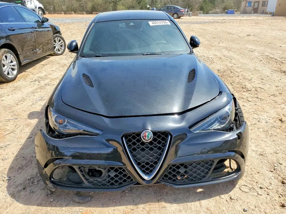 2017 ALFA ROMEO GIULIA QUADRIFOGLIO  