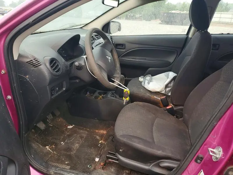 2015 MITSUBISHI MIRAGE DE  