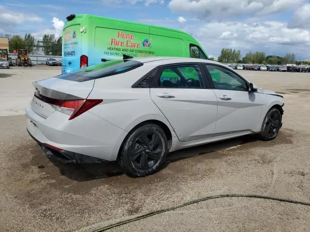 2021 HYUNDAI ELANTRA SEL  