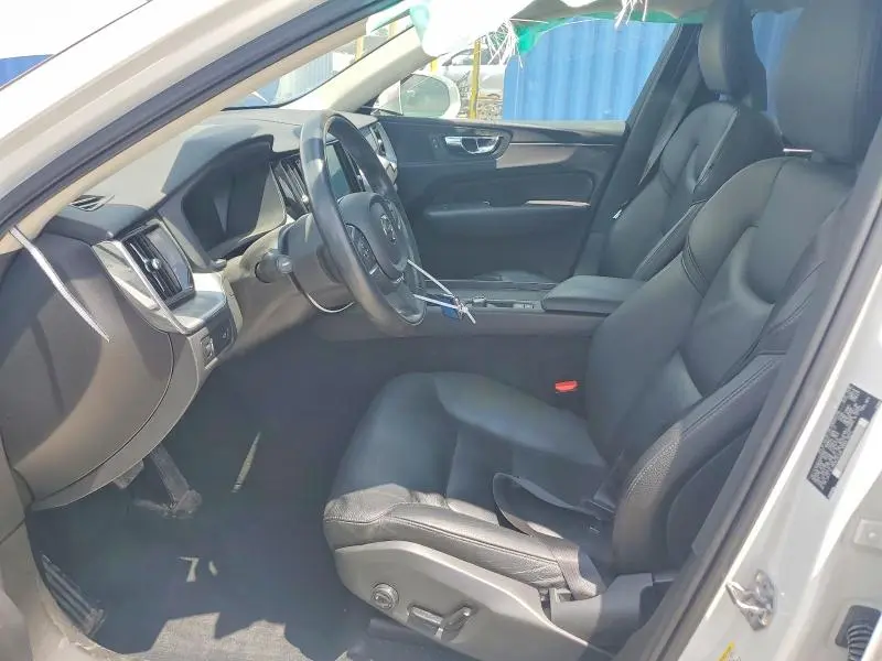 2018 VOLVO XC60 T5  