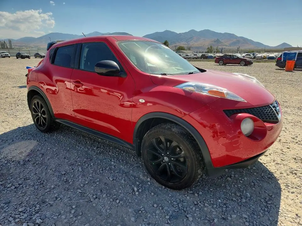 2014 NISSAN JUKE S  