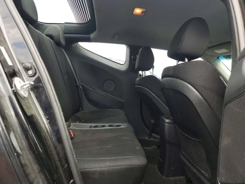 2012 HYUNDAI VELOSTER BASE  
