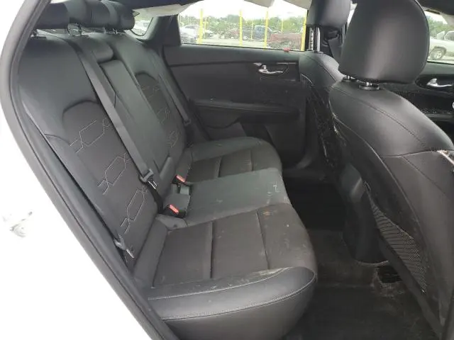 2024 KIA FORTE GT LINE  