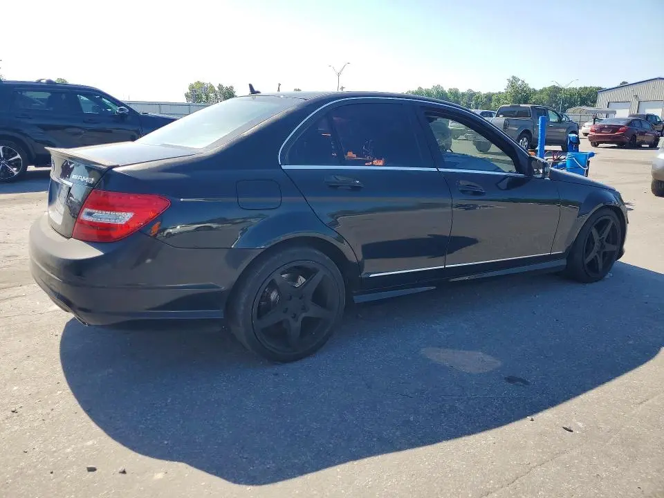 2010 MERCEDES-BENZ C 300  