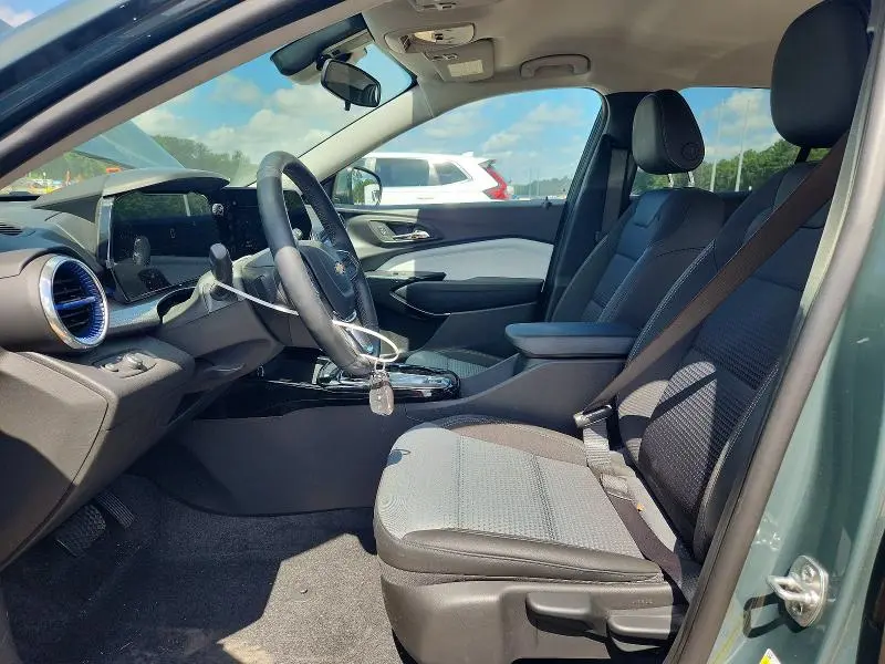 2025 CHEVROLET TRAX 1LT  