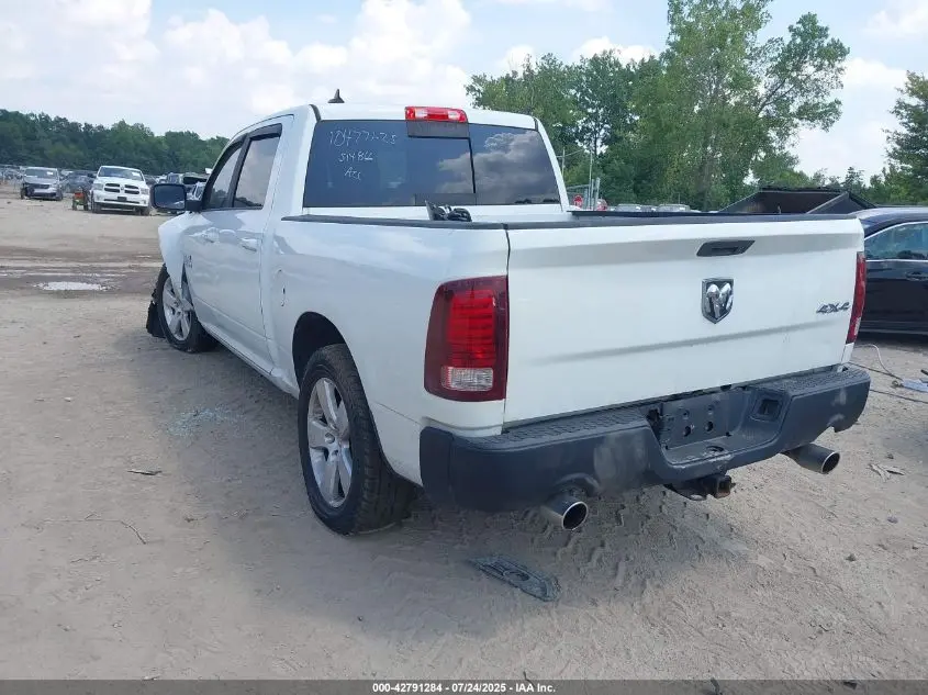 2013 RAM 1500 SPORT