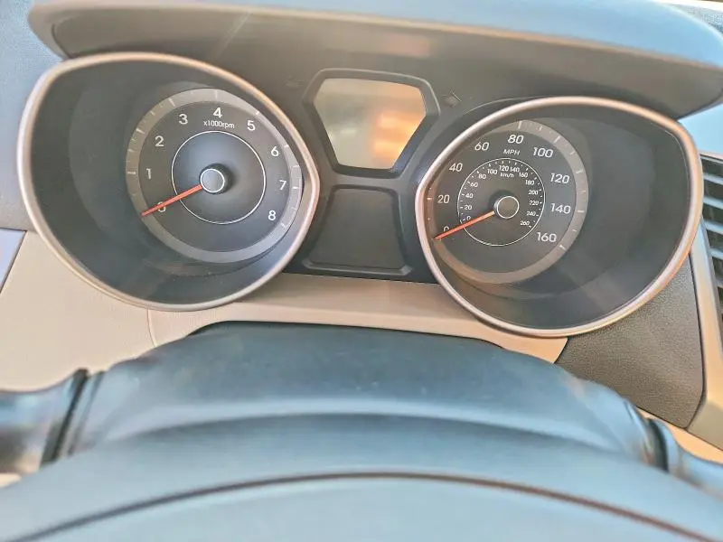 2016 HYUNDAI ELANTRA LIMITED  