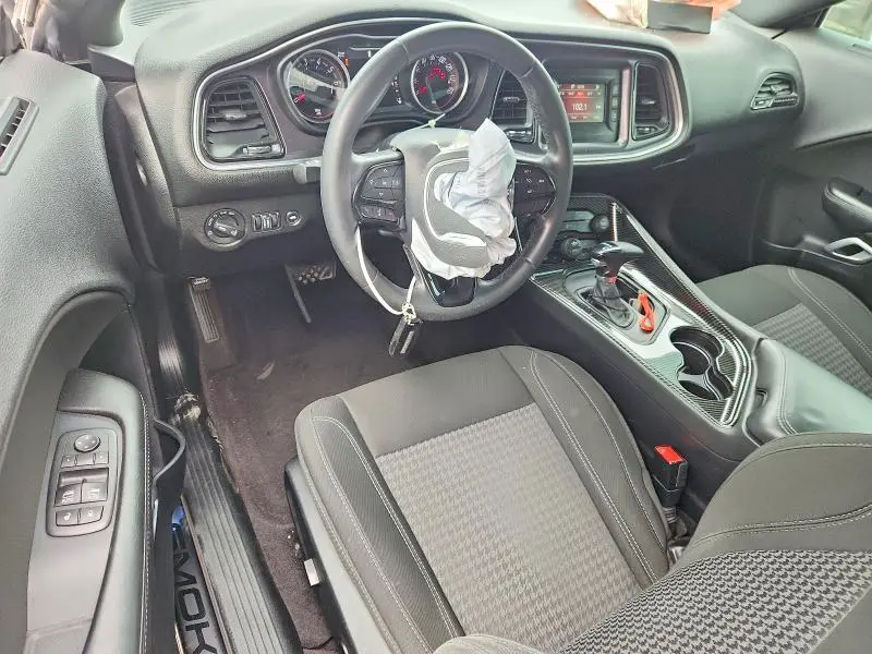 2016 DODGE CHALLENGER SXT  