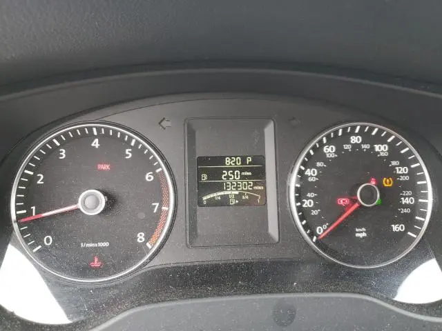 2013 VOLKSWAGEN JETTA SE  