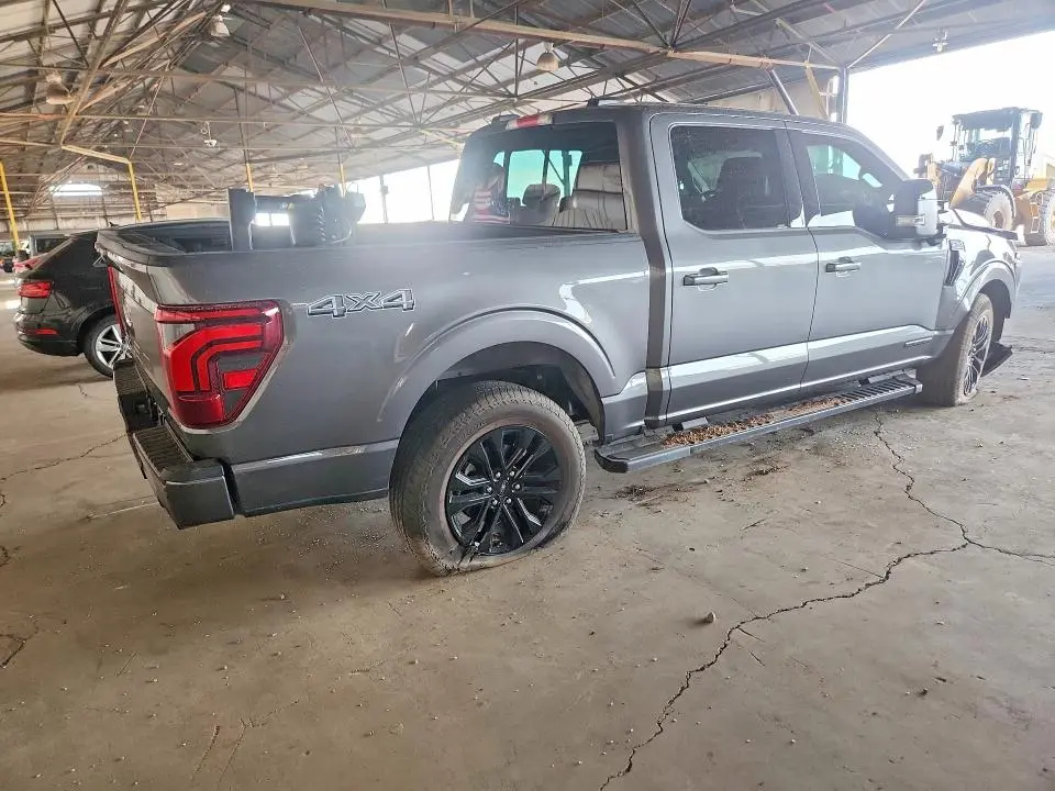 2025 FORD F150 LARIAT  