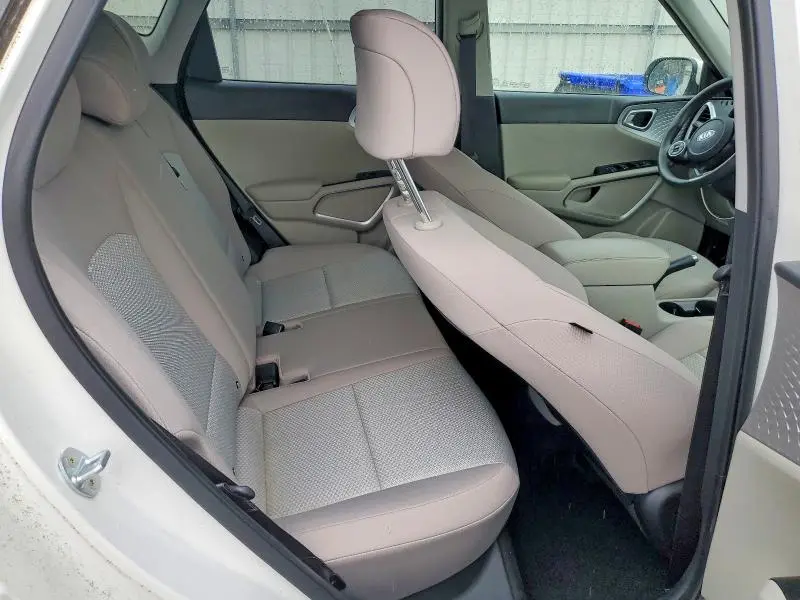 2020 KIA SOUL LX  