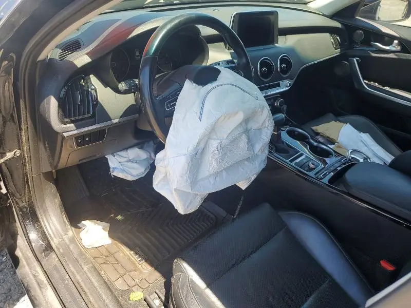 2018 KIA STINGER PREMIUM  