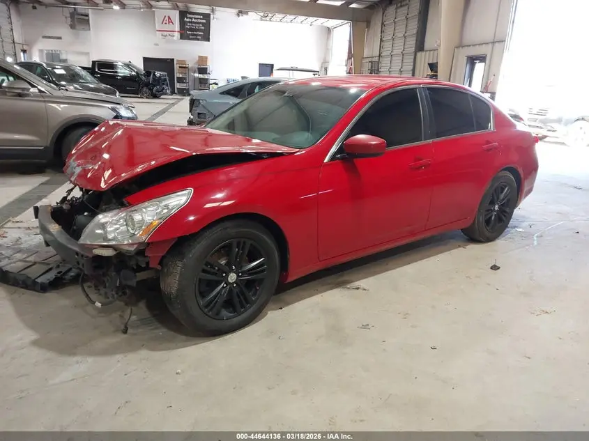 2013 INFINITI G37 JOURNEY