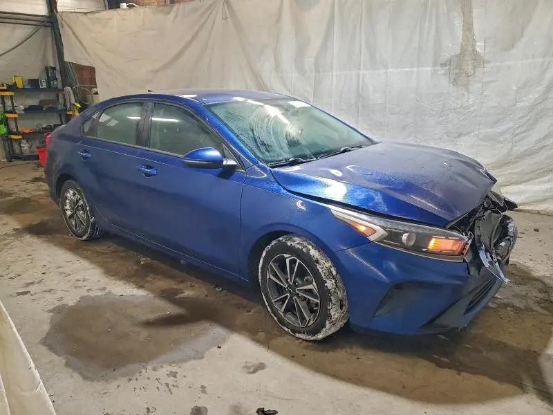2022 KIA FORTE FE  