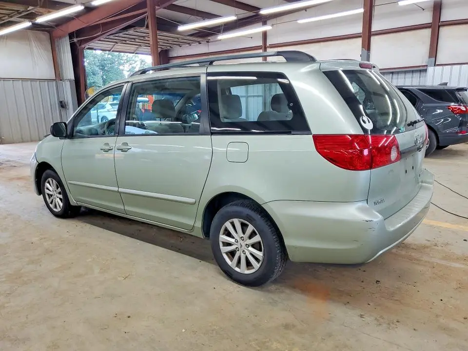 2021 TOYOTA SIENNA CE 8 PASSENGER  