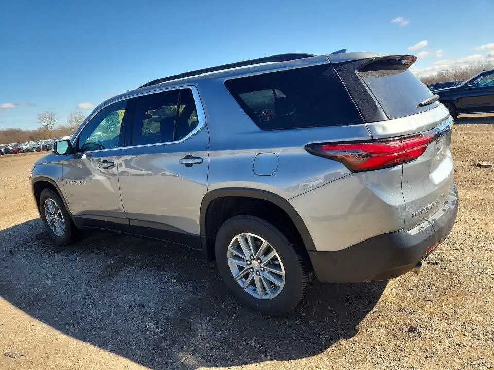 2023 CHEVROLET TRAVERSE LT  