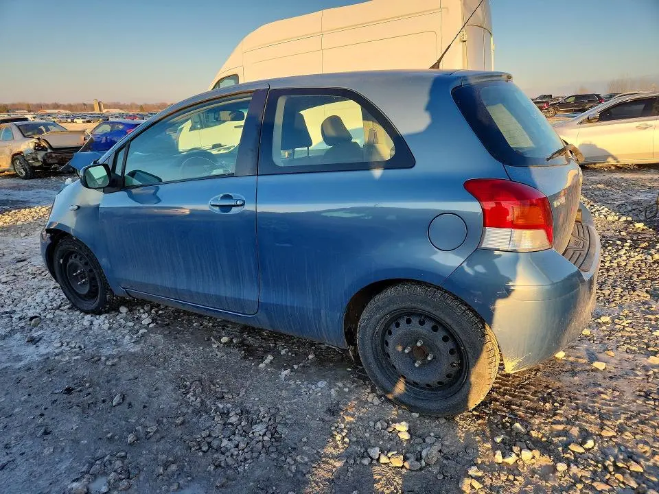 2010 TOYOTA YARIS BASE  