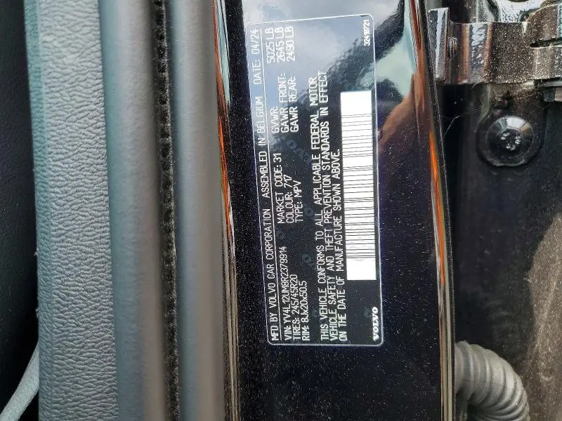 2024 VOLVO XC40 ULTIMATE  