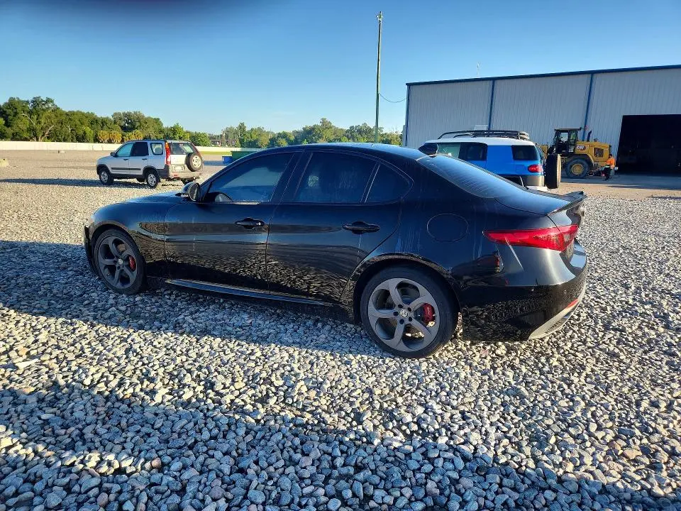 2017 ALFA ROMEO GIULIA   