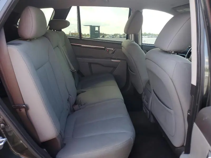 2011 HYUNDAI SANTA FE GLS  