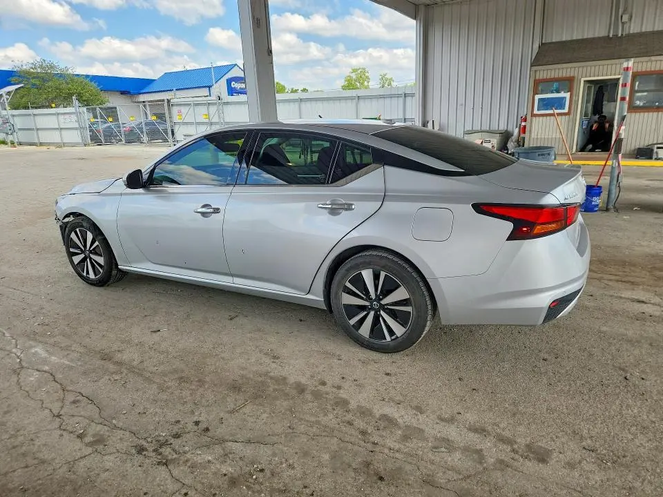 2019 NISSAN ALTIMA SV  