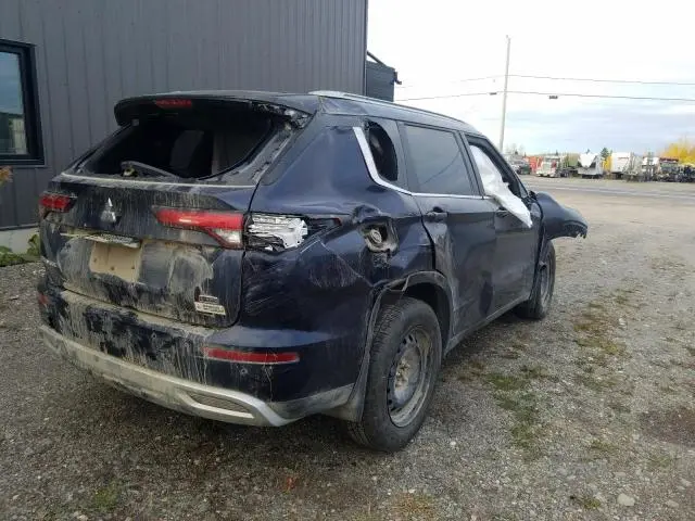2024 MITSUBISHI OUTLANDER SE  