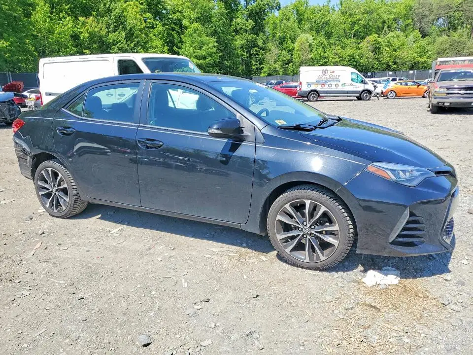 2017 TOYOTA COROLLA SE  