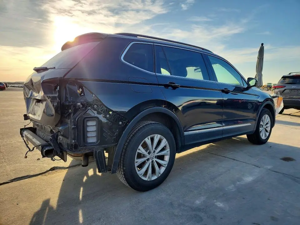 2018 VOLKSWAGEN TIGUAN SE  