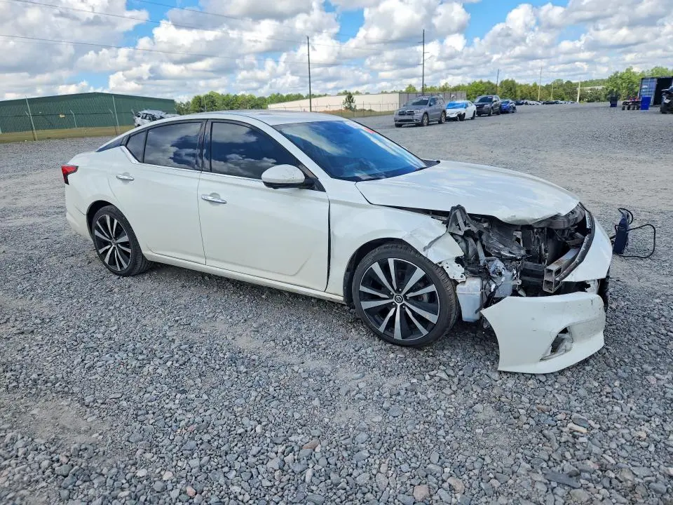 2019 NISSAN ALTIMA PLATINUM  