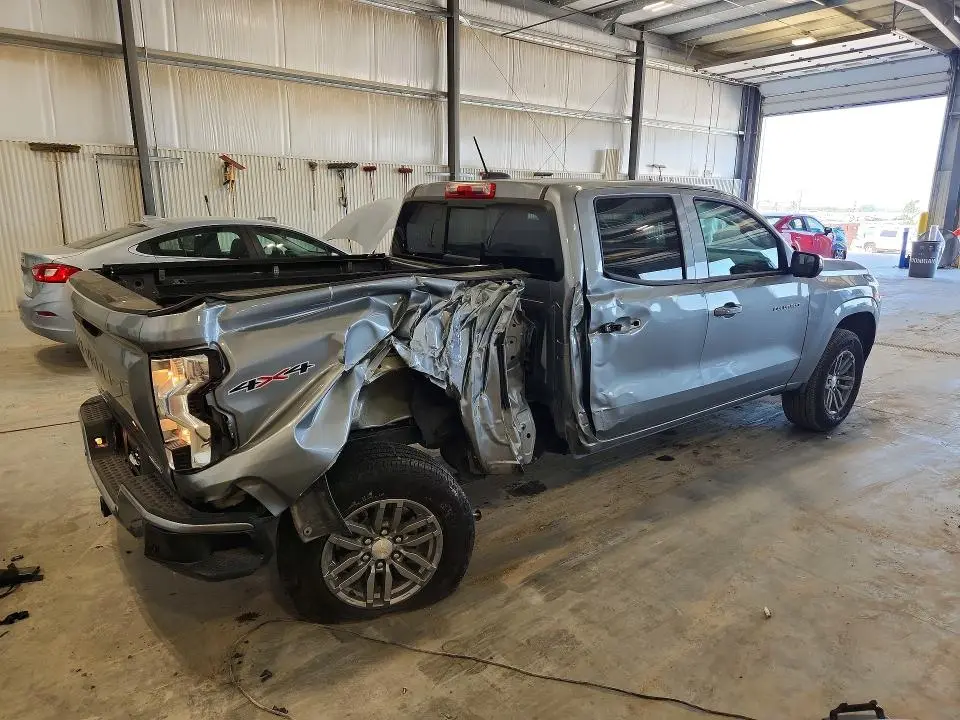 2025 CHEVROLET COLORADO LT  