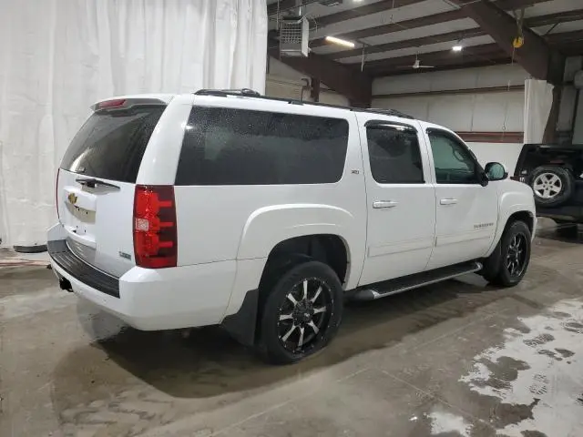 2011 CHEVROLET SUBURBAN K1500 LT  