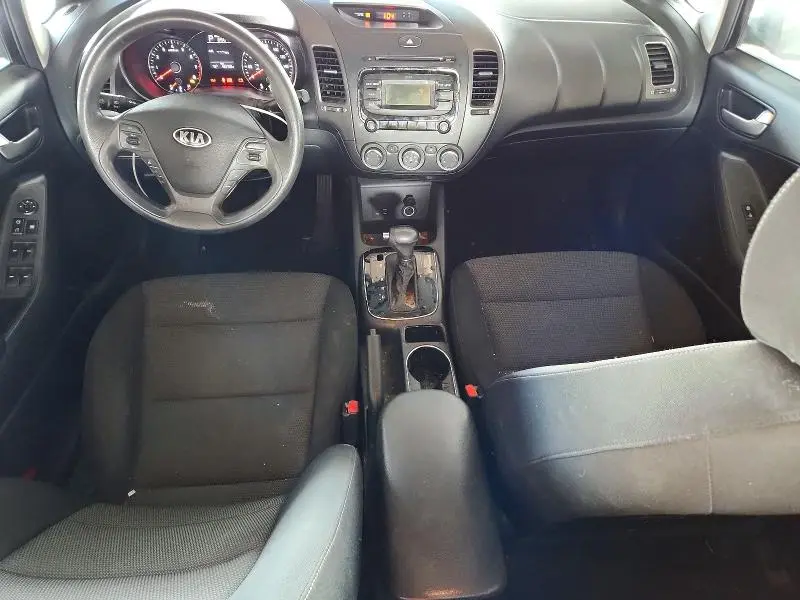 2017 KIA FORTE LX  