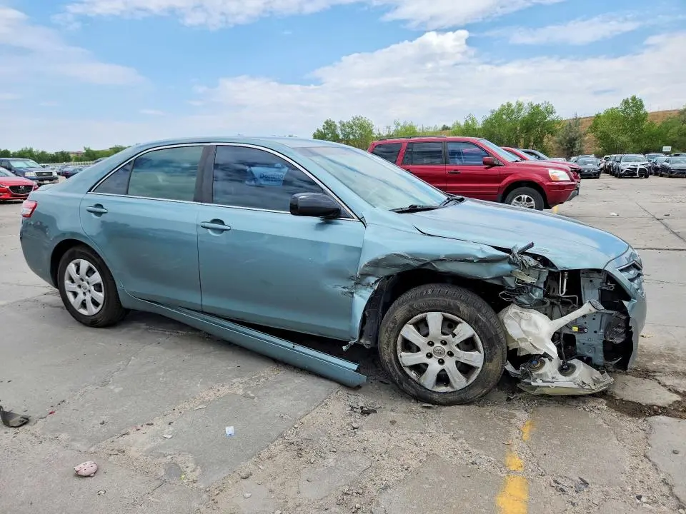 2011 TOYOTA CAMRY LE  