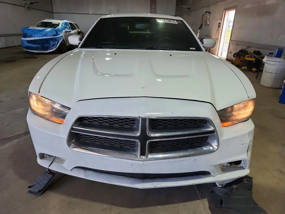 2013 DODGE CHARGER SXT  