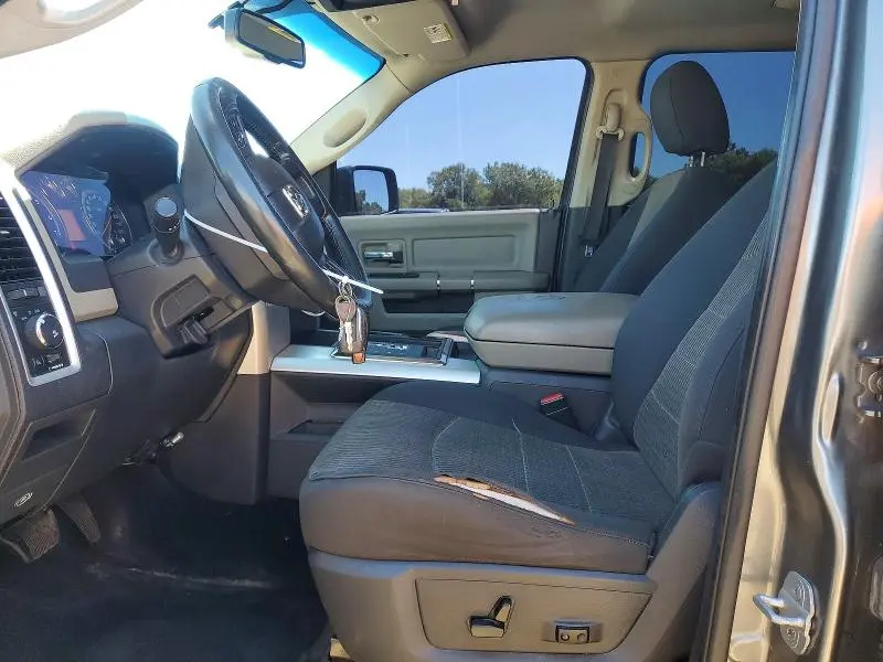 2012 DODGE RAM 1500 SLT  