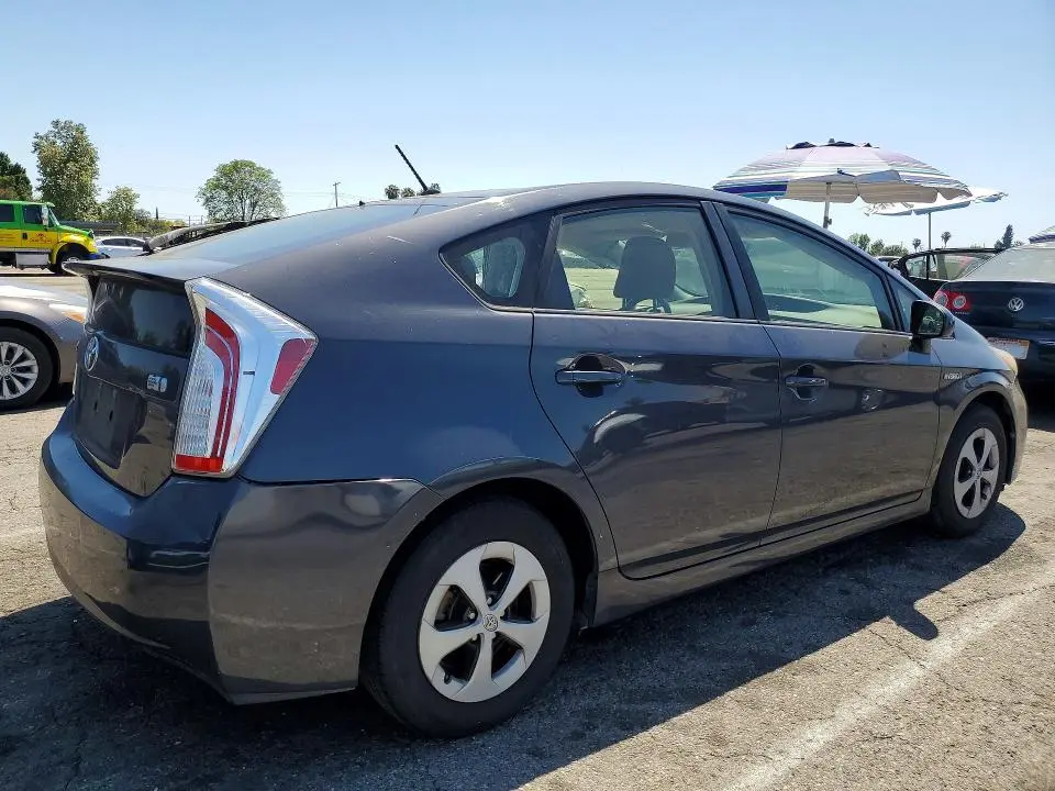 2012 TOYOTA PRIUS TWO  