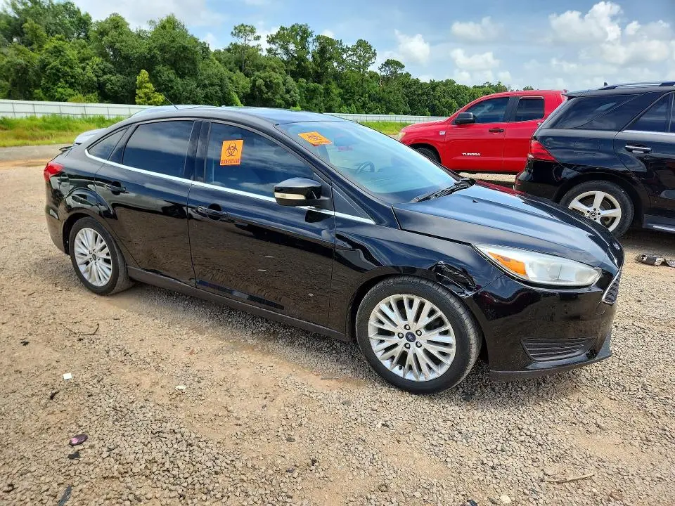 2018 FORD FOCUS TITANIUM  