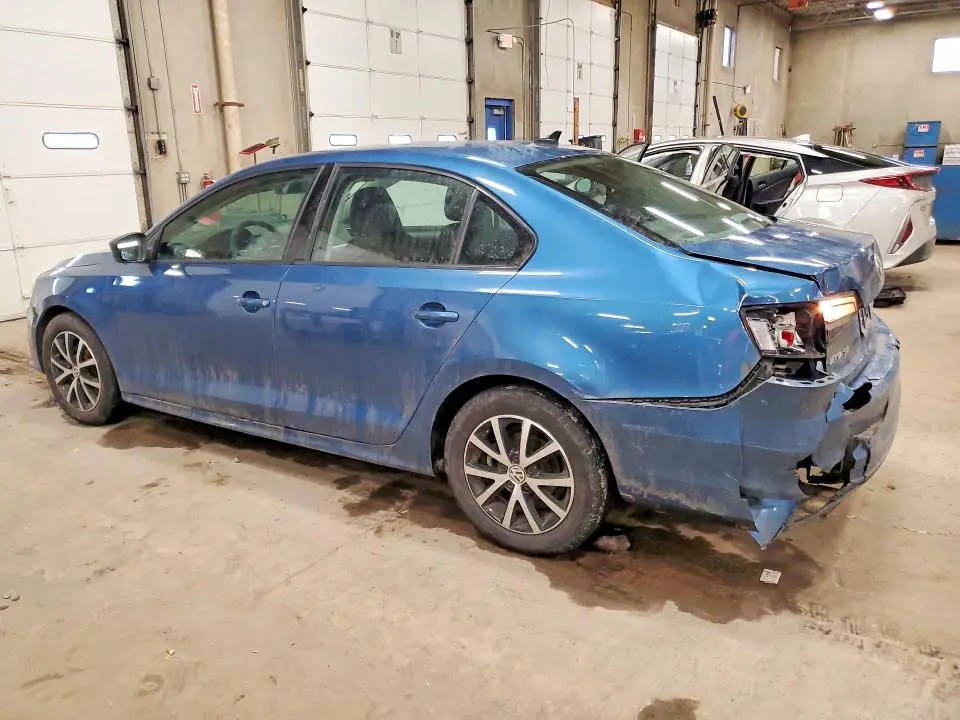 2016 VOLKSWAGEN JETTA SE  