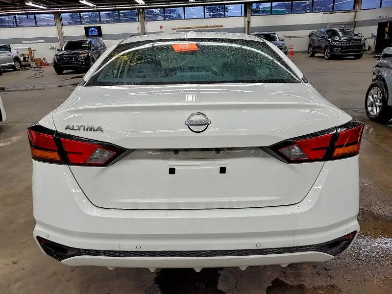 2025 NISSAN ALTIMA SV  