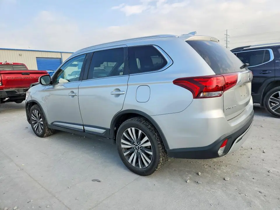 2020 MITSUBISHI OUTLANDER SE  